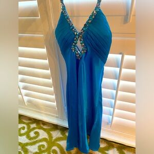 Homecoming dress-short/size 2/4-open back